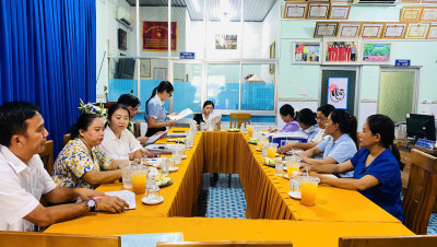 Trường Mầm non Định Hiệp tiếp đoàn kiểm tra về việc chấp hành pháp luật trong lĩnh vực an toàn thực phẩm trong trường học trên địa bàn xã Dầu Tiếng năm học 2025 -2026.