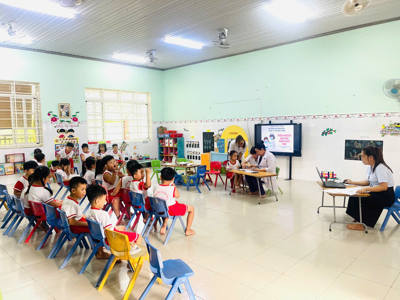 THÔNG BÁO: HOÀN THÀNH TIÊM NGỪA CÚM CHO TRẺ